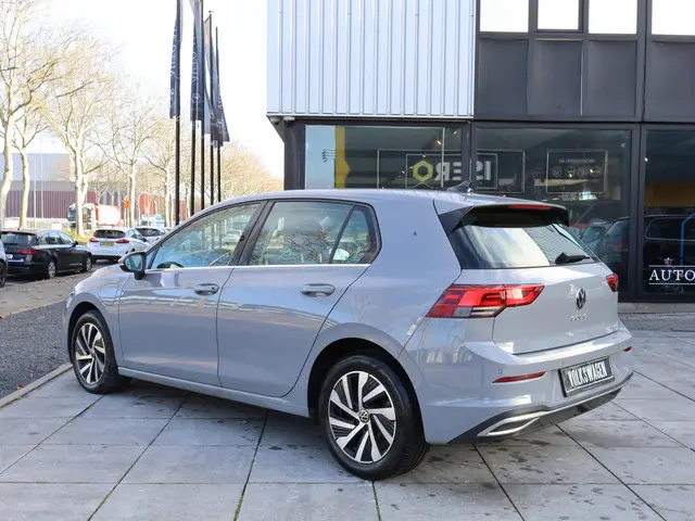 Volkswagen Golf 1.4 eHybrid PHEV 2022 Hybride Benzine 3