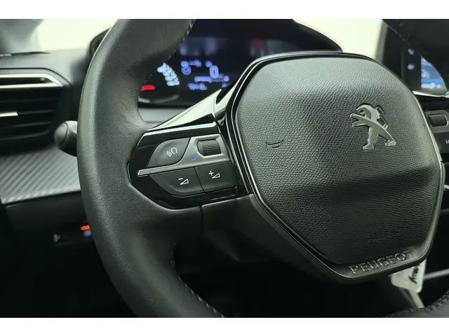 Peugeot 208 1.2 PureTech Active 2023 Benzine 17