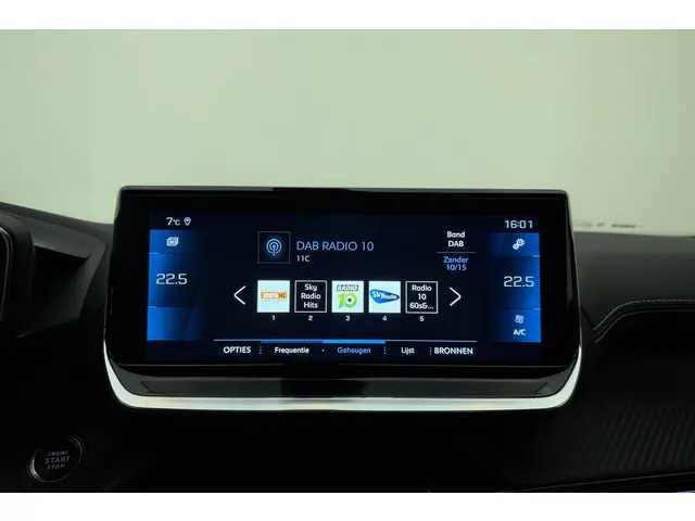 Peugeot 2008 1.2 PureTech GT-Line 2020 Benzine 26