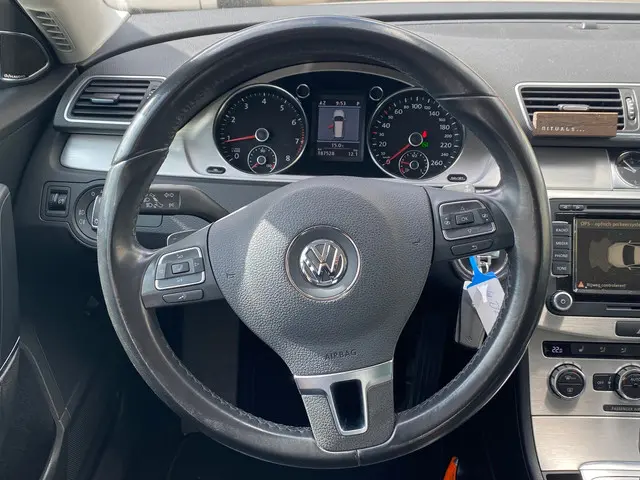 Volkswagen Passat Variant 2.0 TSI Highline 2012 Benzine 10