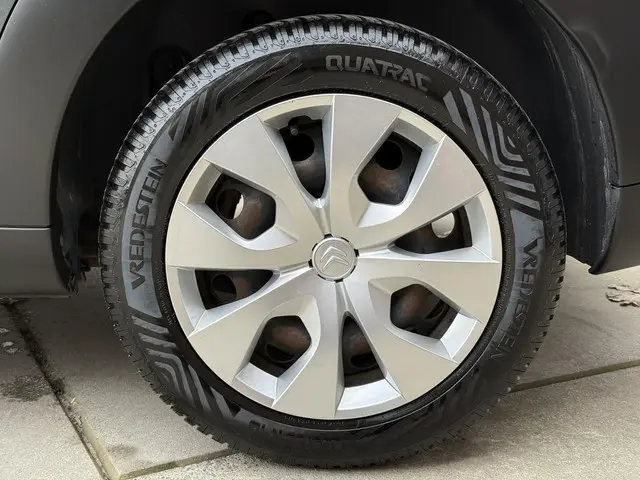 Citroën C4 Cactus 1.2 PureTech Feel 2017 Benzine 36