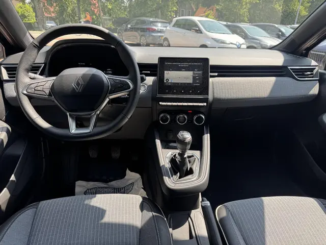 Renault Clio 1.0 TCe 90 Techno+Pack Winter!! 2024 Benzine 12