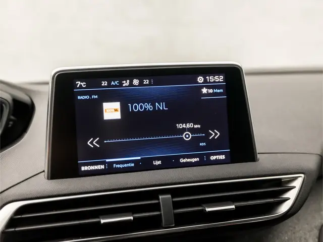 Peugeot 3008 1.2 PureTech Allure Sport 2018 Benzine 8