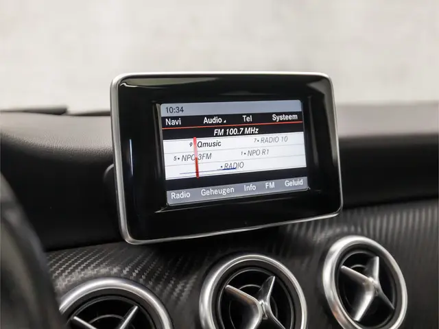 Mercedes-Benz A-Klasse 250 AMG Sport 2013 Benzine 9