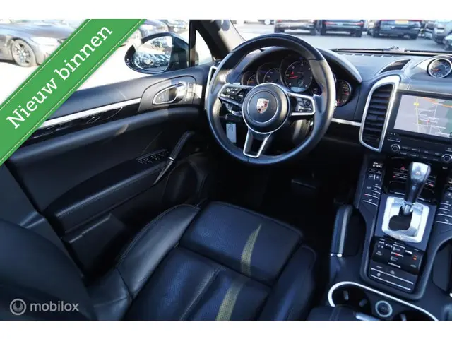 Porsche Cayenne 3.6 S 2015 Benzine 16