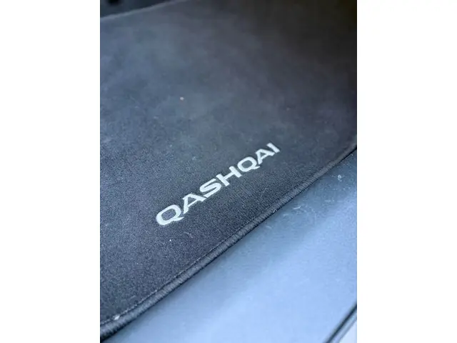 Nissan QASHQAI 1.2 N-Connecta Panorama 2017 Benzine 36