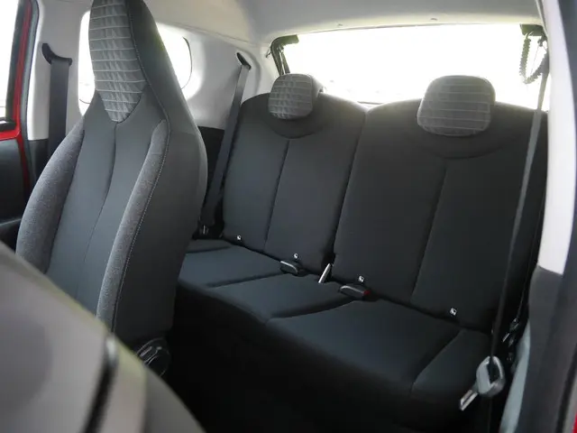 Peugeot 108 1.0 e-VTi Active 2021 Benzine 10