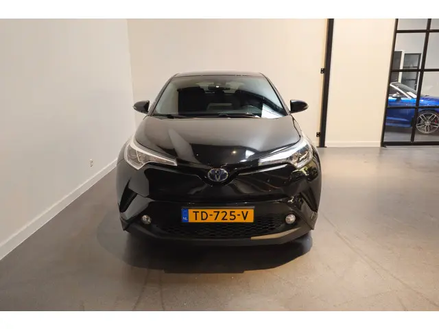 Toyota C-HR 3