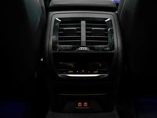 BMW X3 xDrive30e High Executive 2021 Hybride Benzine 26