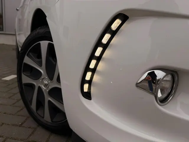 Citroën DS3 1.2 VTi So Chic|Leer|Navi|pdc 2014 Benzine 17