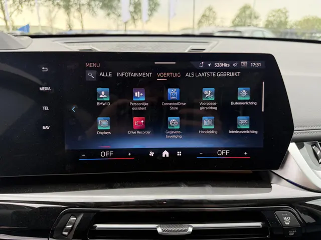 BMW iX1 eDrive20 67 kWh 2024 Elektrisch 24