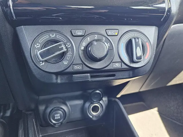 Suzuki Swift 1.2 Select Smart Hybrid 2021 Benzine 11