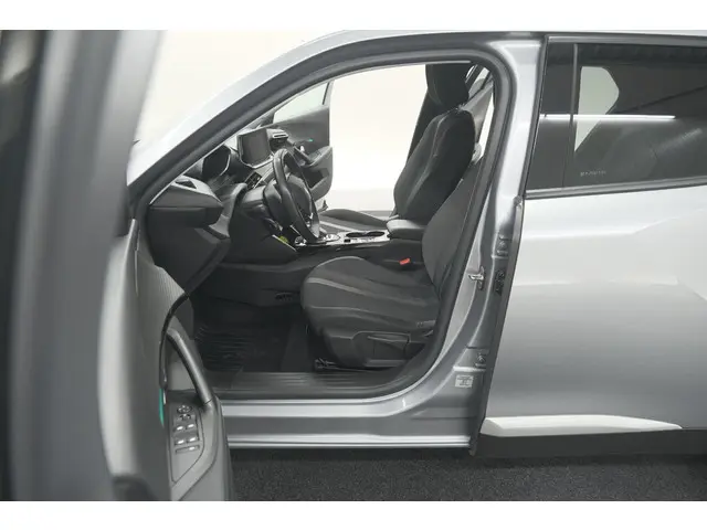 Peugeot e-2008 EV Allure 50 kWh 2021 Elektrisch 25