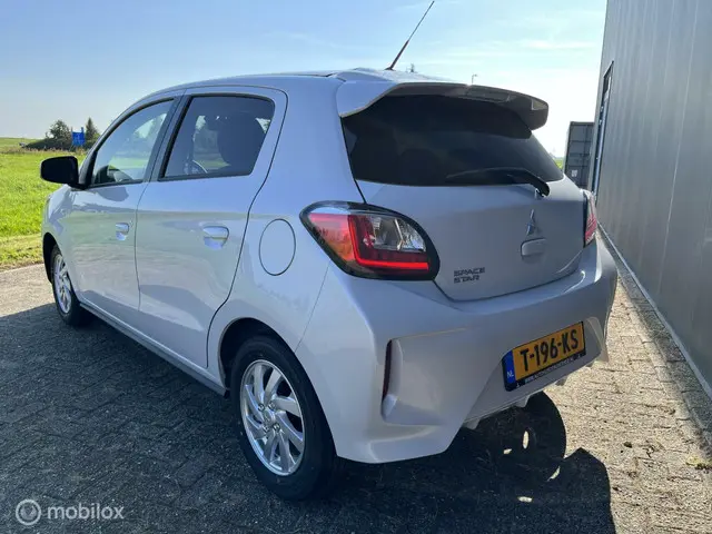 Mitsubishi Space Star 3