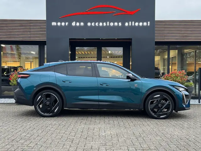 Peugeot 408 GT HYbrid 225 EAT8 2023 Hybride Benzine 3