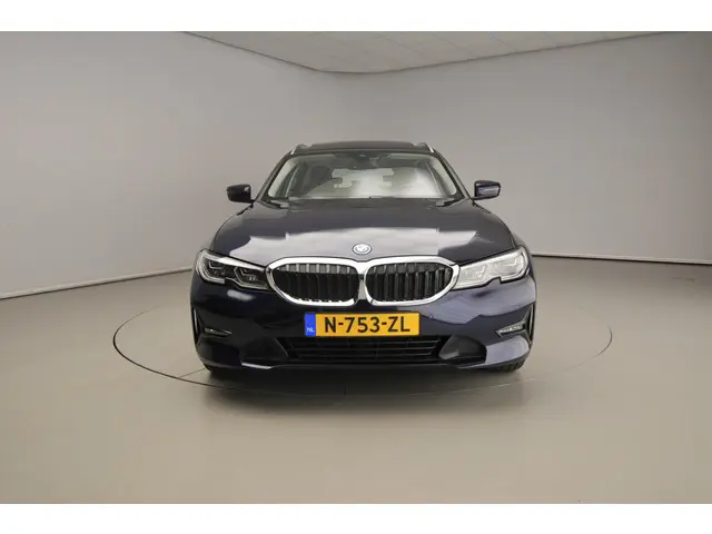 BMW 3 Serie Touring 330e 2022 Hybride Benzine 5