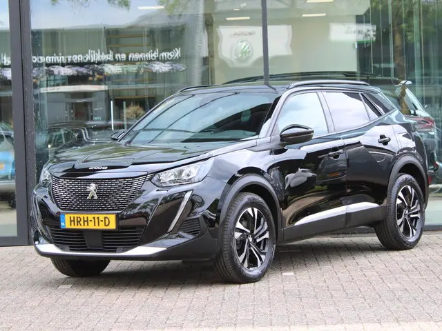 Peugeot 2008 1.2 PureTech Allure Pack 2023 Benzine 5