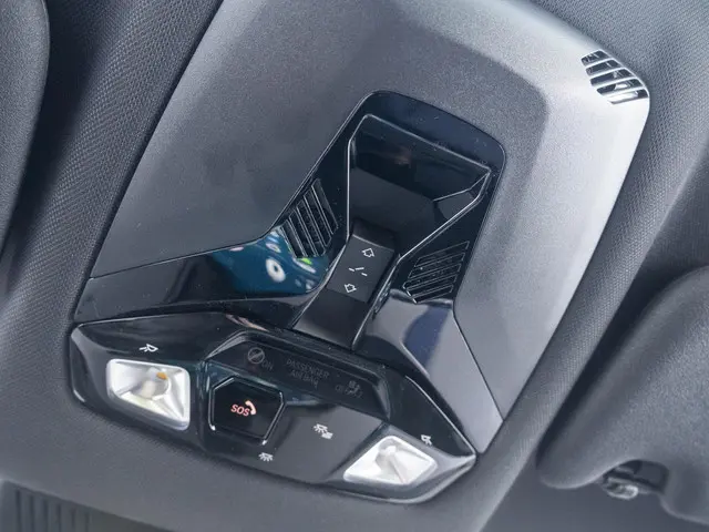 MINI 3-Deurs C 2024 Benzine 19