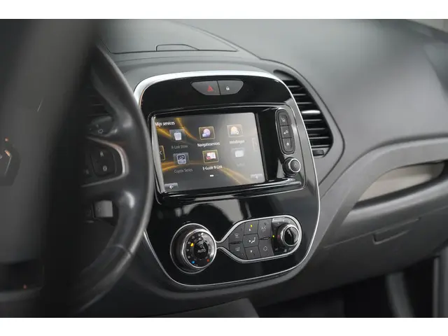 Renault Captur TCe 120 Intens 2017 Benzine 55