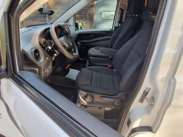 Mercedes-Benz Vito 111 CDI Lang 2018 Diesel 9