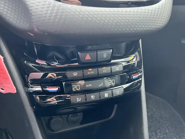 Peugeot 2008 1.2 PureTech Allure 2019 Benzine 20