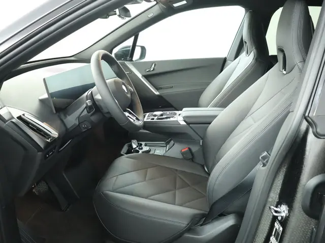 BMW iX xDrive40 2025 Elektrisch 14