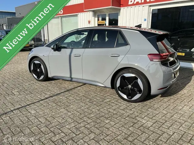 Volkswagen ID.3 First Max 58 kWh 2020 Elektrisch 6