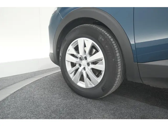 Peugeot 5008 PureTech 130 EAT8 Active Pack 2023 Benzine 19