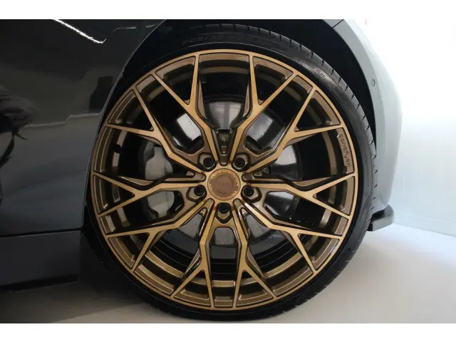 BMW 4 Serie Coupé 430i High Executive 2023 Benzine 7