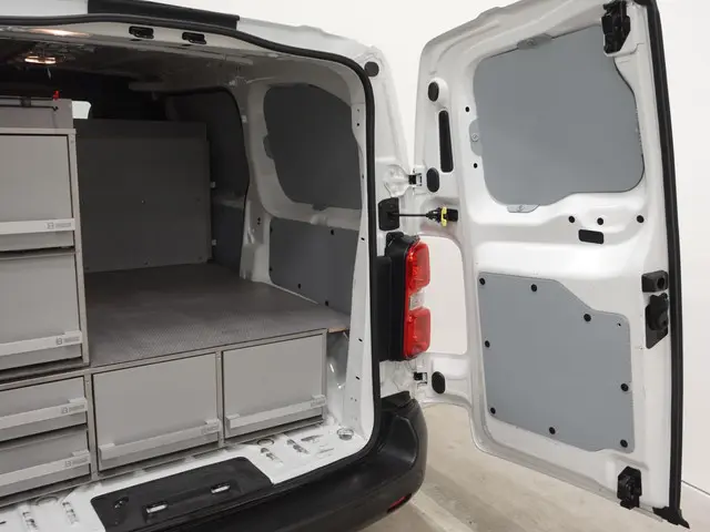 Citroën Jumpy 95pk L2 2019 Diesel 26
