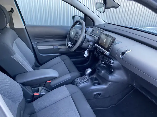 Citroën C4 Cactus 1.2 PureTech Shine 2018 Benzine 15