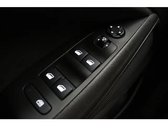 Opel Crossland 1.2 Turbo Ultimate 2023 Benzine 18