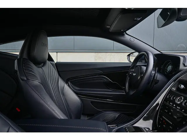 Aston Martin DB11 5.2 V12 2016 Benzine 11