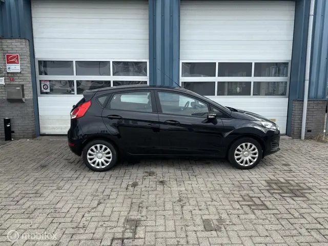 Ford Fiesta 1.0 Style 2014 Benzine 6