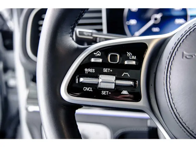 Mercedes-Benz GLS 600 Maybach 2021 Benzine 24