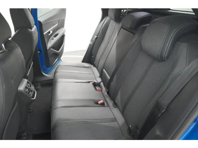 Peugeot 3008 PureTech 130 EAT8 Allure 2022 Benzine 32