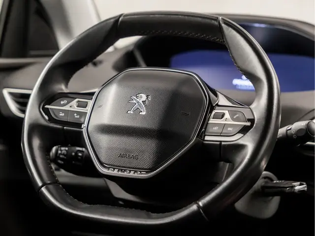 Peugeot 5008 1.2 PureTech Sport 7 Persoons 2018 Benzine 16