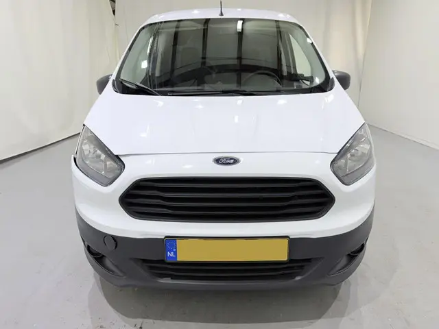 Ford Transit Courier Van 1.5 TDCI Airco NAP 2016 Diesel 24