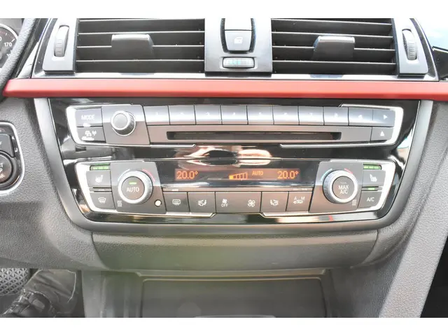 BMW 4 Serie Coupé 435i High Executive 2014 Benzine 18