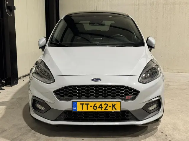 Ford Fiesta 1.5 EcoBoost ST-3 2018 Benzine 27