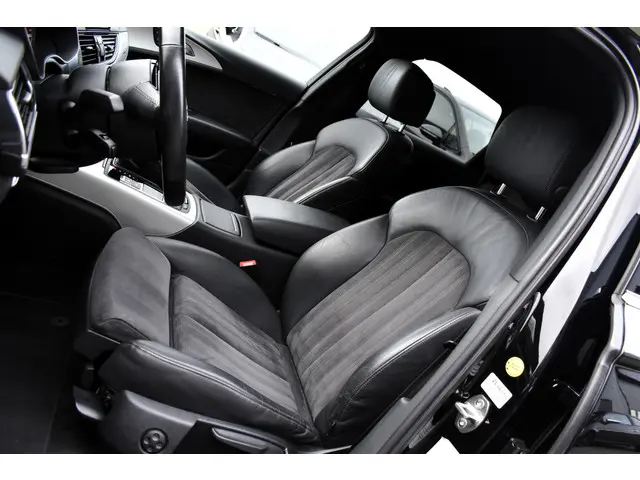 Audi A6 Avant 2.0 TFSI quattro S-line 2016 Benzine 9