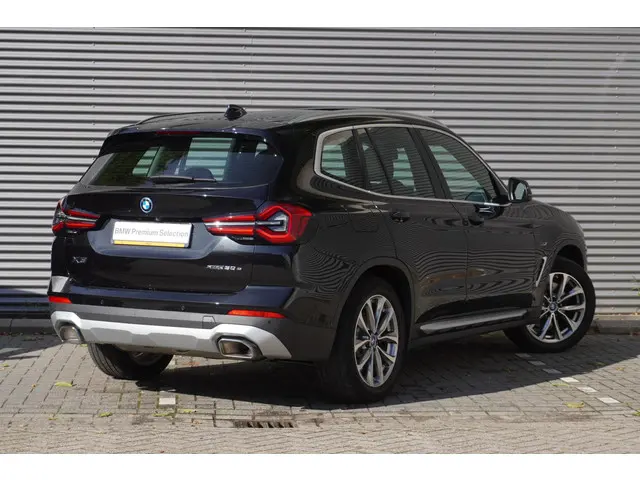 BMW X3 xDrive30e 2022 Hybride Benzine 2