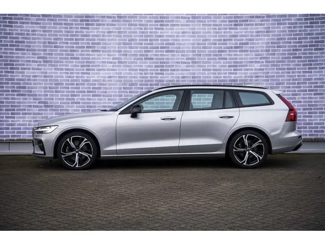 Volvo V60 2.0 B4 Plus Dark 2023 Benzine 5