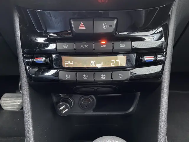 Peugeot 208 1.2 PureTech GT-line 2018 Benzine 12