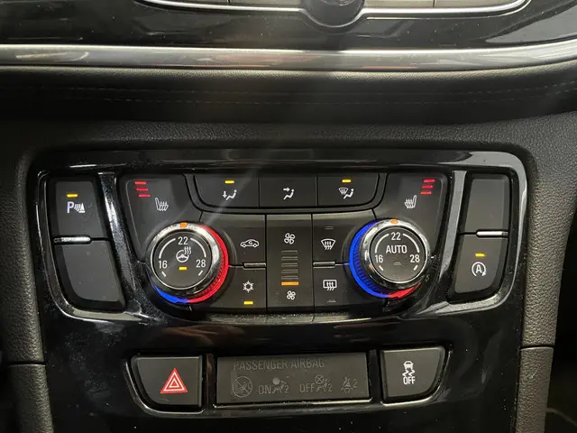 Opel Mokka X 1.4 Turbo 140 Innovation 2019 Benzine 34