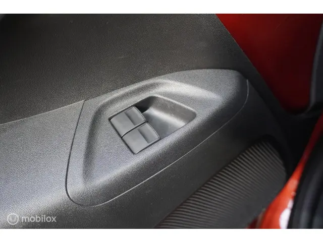 Peugeot 108 1.0 e-VTi Allure 2021 Benzine 25