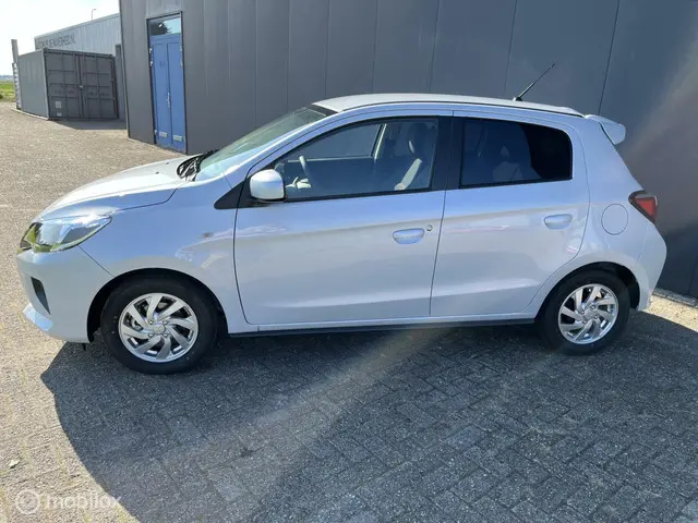 Mitsubishi Space Star 2
