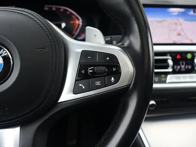 BMW 3 Serie Touring 320i 2021 Benzine 25