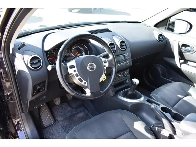 Nissan QASHQAI 1.6 Visia 2013 Benzine 17