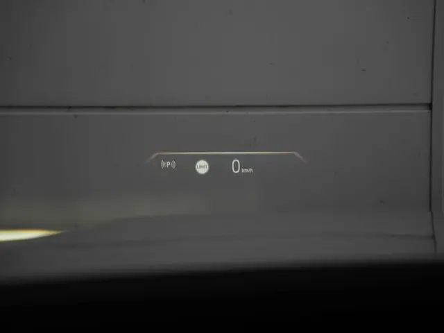 BMW 5 Serie Touring 520i 2026 Benzine 37